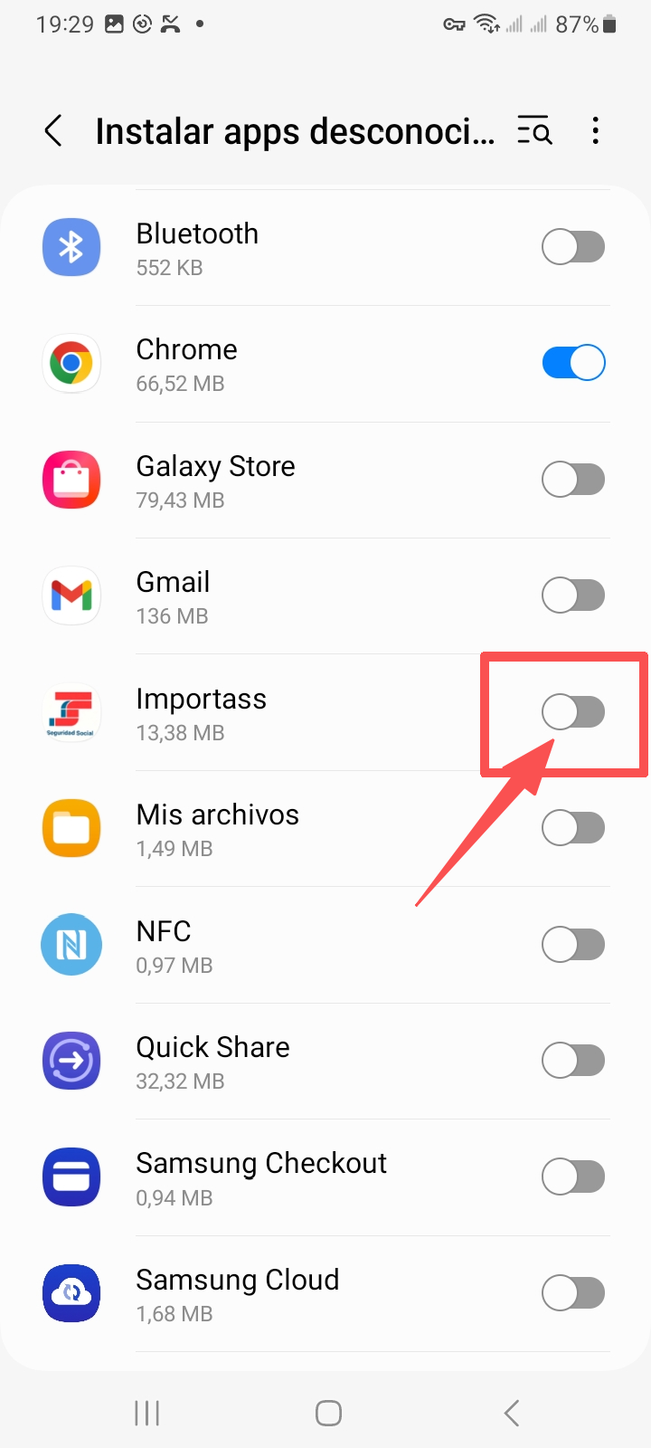Después de descargar, permite la instalación de la aplicación